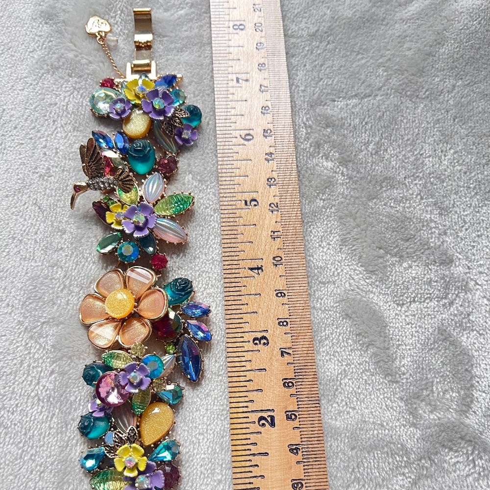 Betsey Johnson Spring Ahead hummingbird floral bracelet — circa 2011 - NWT